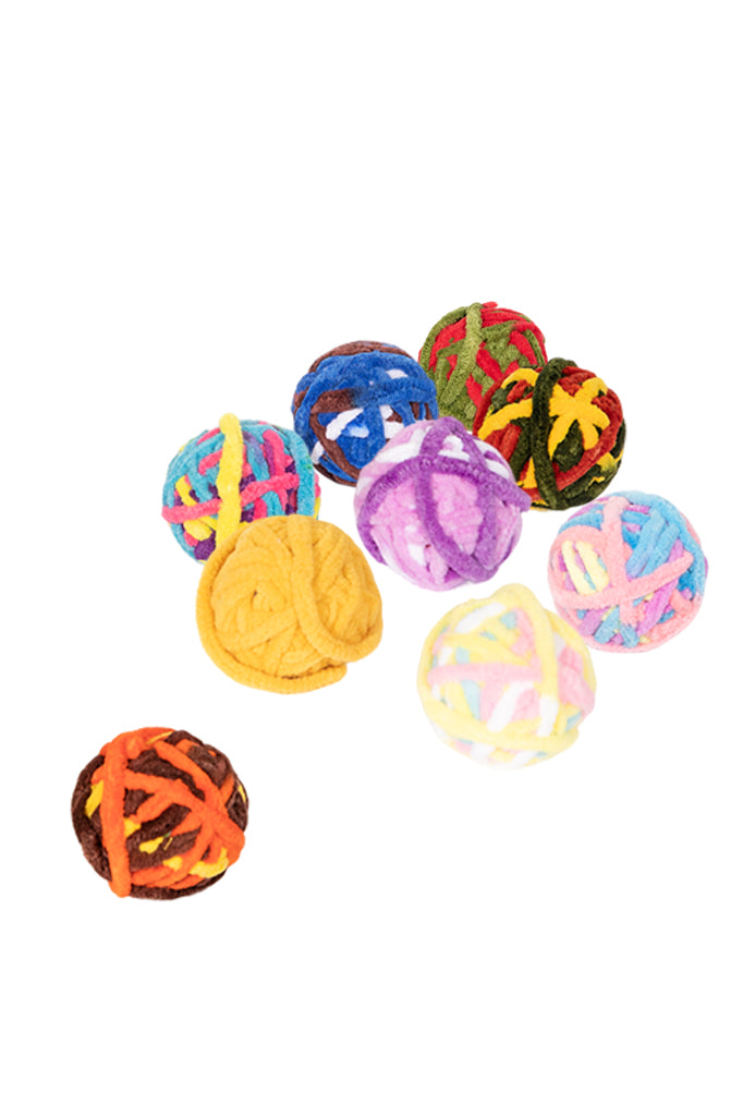 Fluffy Yarn Ball Toy for Cats