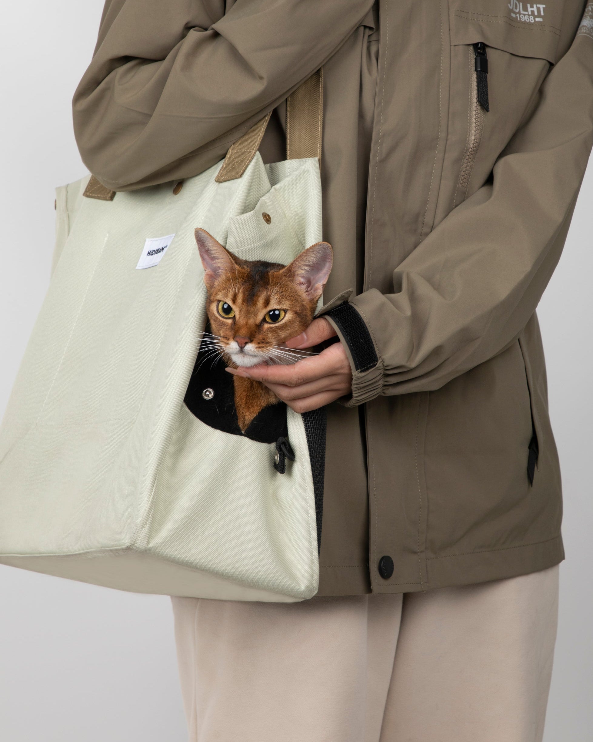 Color-Block Pet Travel Sling Bag - White Green