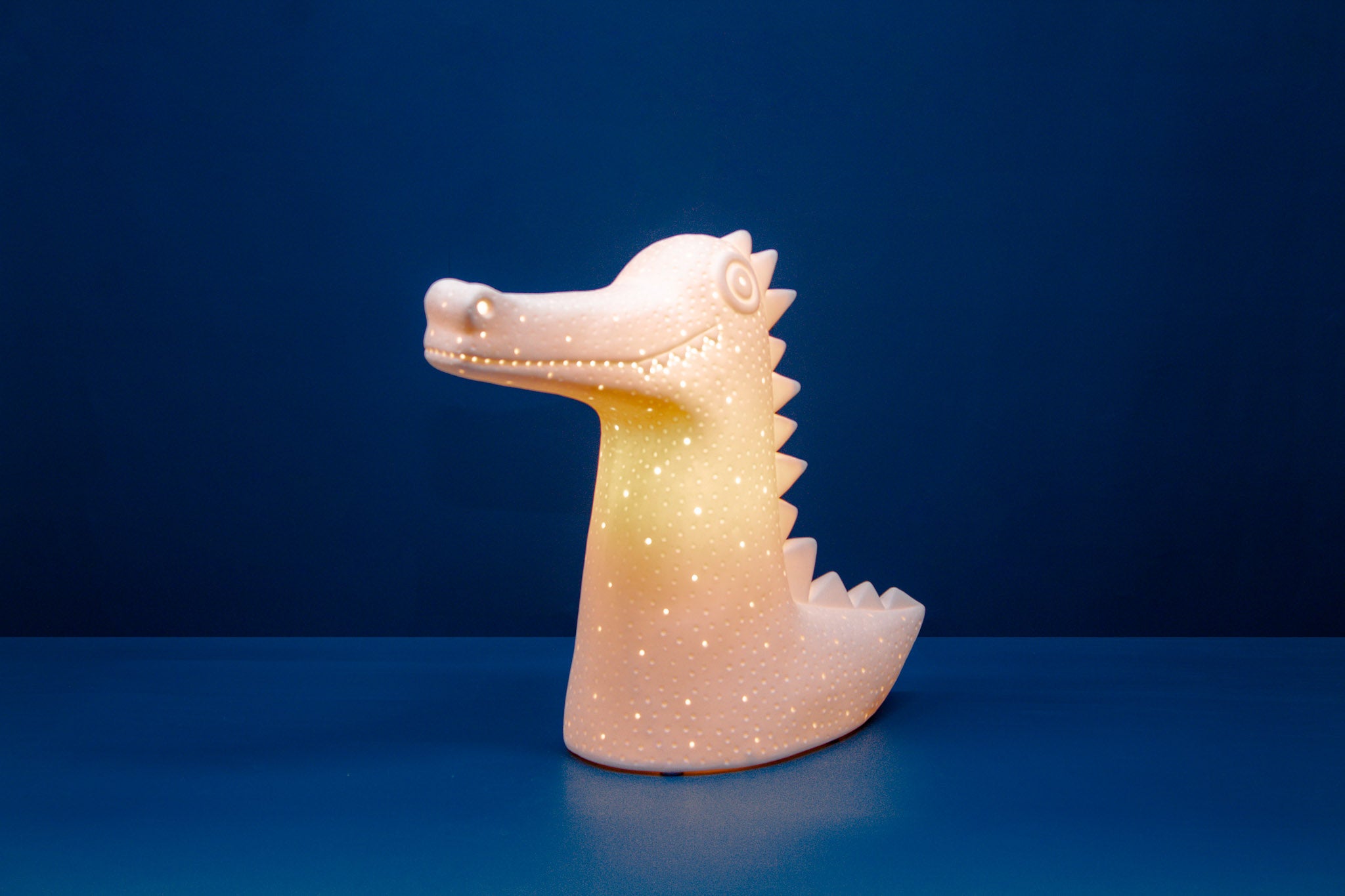 Crocodile Porcelain Table Lamp