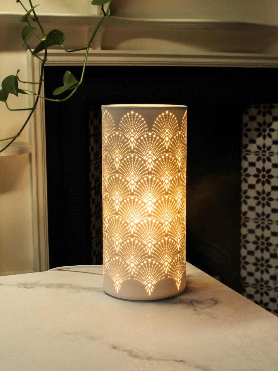 Peacock Porcelain Columna Table Lamp