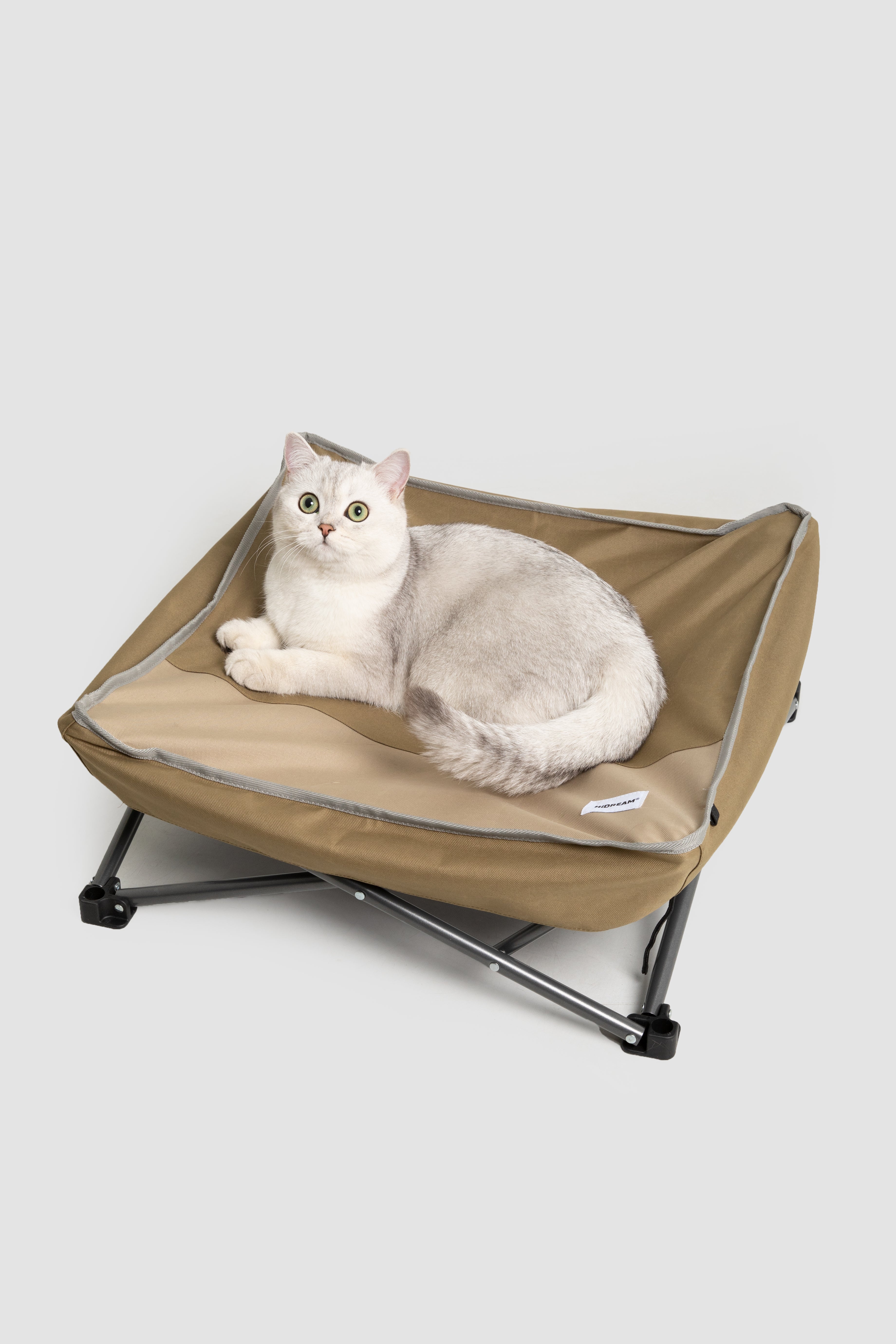 Moisture-Resistant Foldable Pet Bed