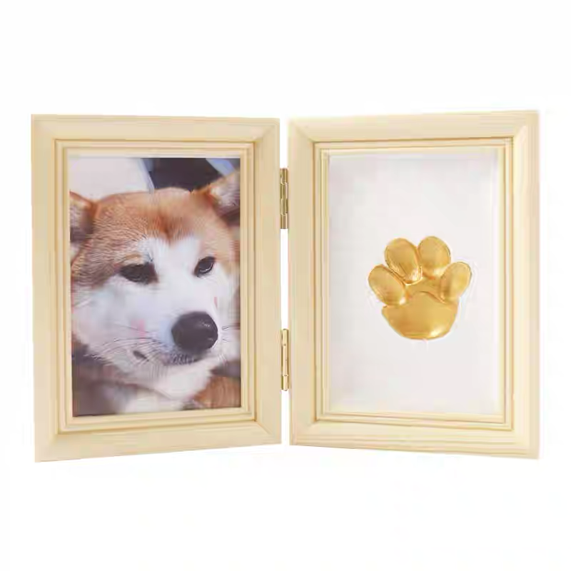 DIY Paw-print Photo Frame